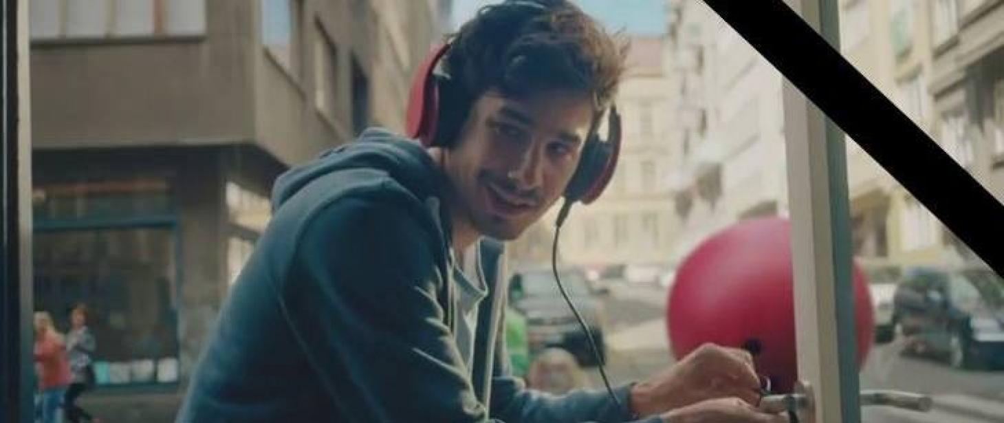 Une étude JBL décrypte les habitudes des jeunes européens qui utilisent des écouteurs  sans fil - JBL (communiqué de presse)